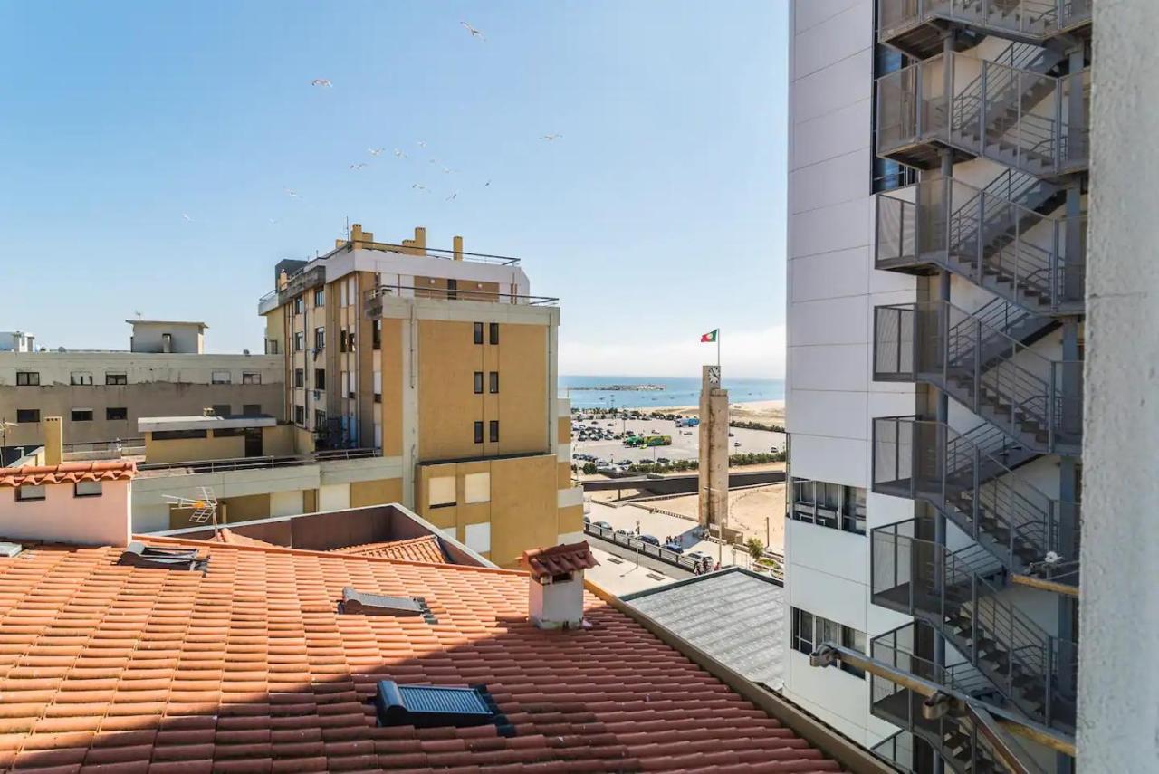 Encantador Apartamento A Frente Da Praia Do Sunset فيغيورا دا فوز المظهر الخارجي الصورة