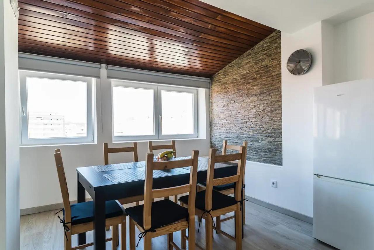 Encantador Apartamento A Frente Da Praia Do Sunset فيغيورا دا فوز المظهر الخارجي الصورة